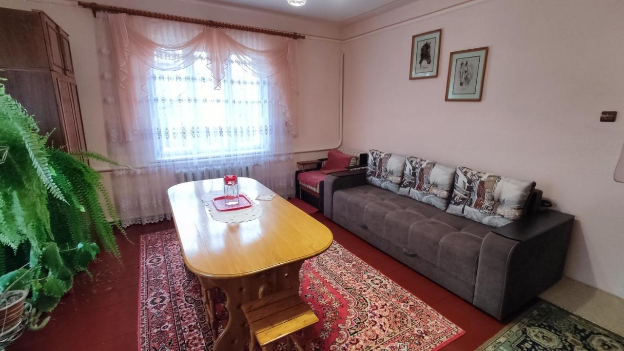 Bat'Kivska Hata Stari Kuty Εξωτερικό φωτογραφία